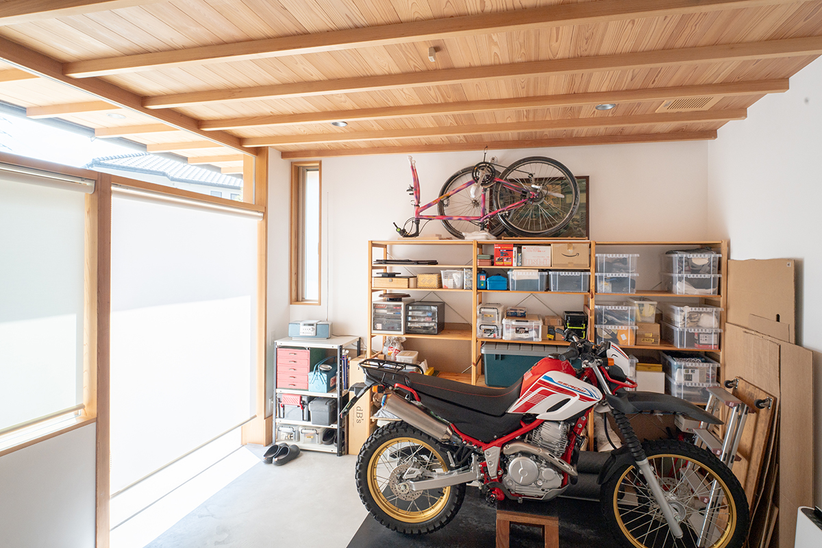 趣味室もしっかり断熱しエアコンも完備。休日の楽しみが倍増した